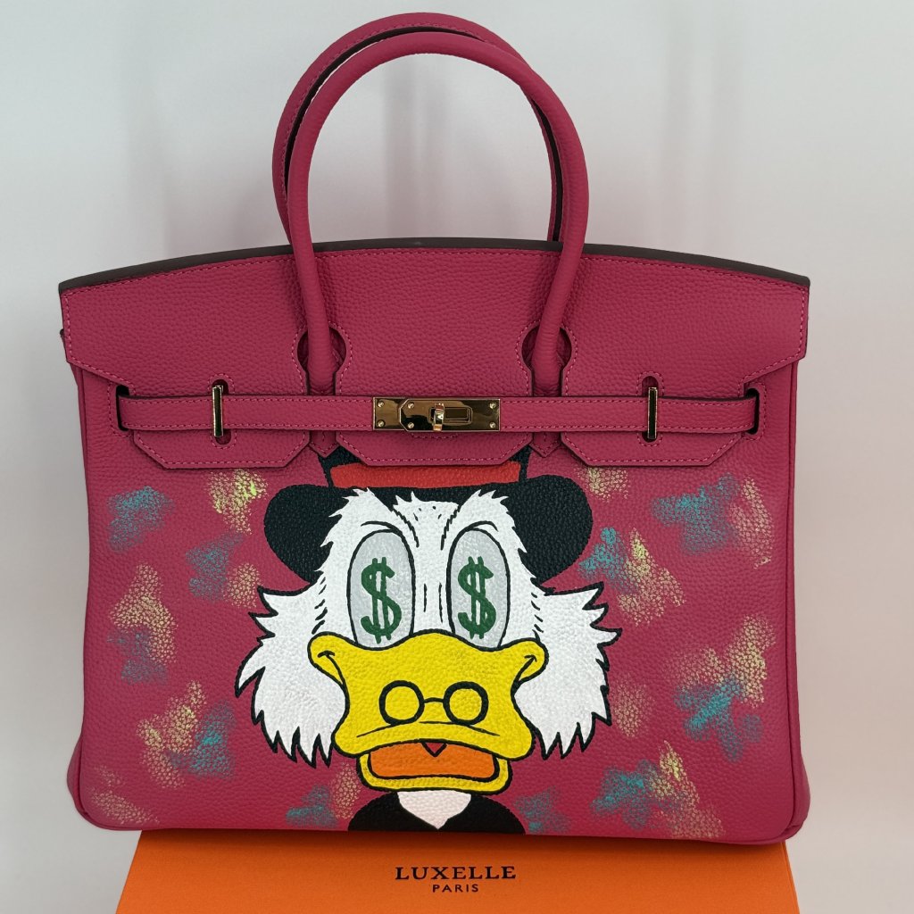 Rich Duck Money Eyes LIMITED EDITION 1/1 – Icona 30 Fuchsia by Luxelle Paris