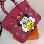 Rich Duck Money Eyes LIMITED EDITION 1/1 – Icona 30 Fuchsia by Luxelle Paris