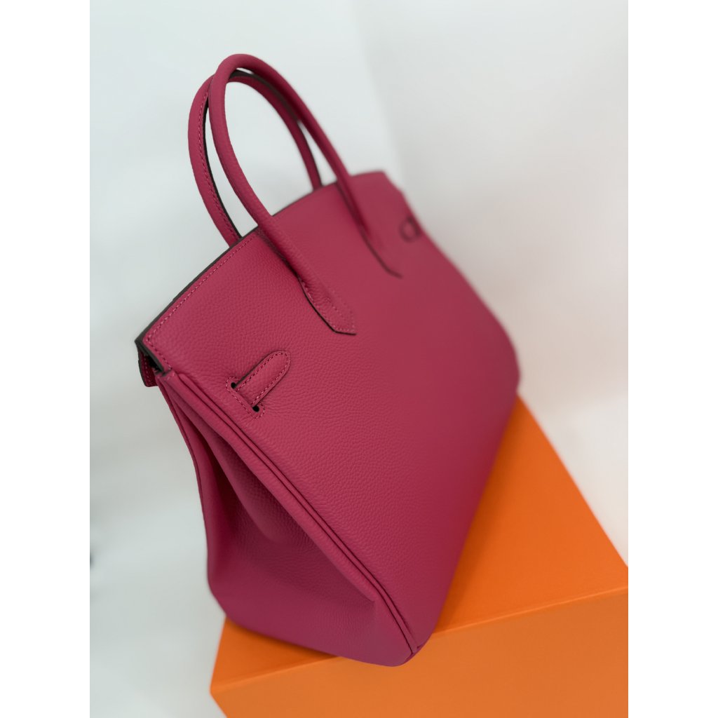 Rich Duck Money Eyes LIMITED EDITION 1/1 – Icona 30 Fuchsia by Luxelle Paris