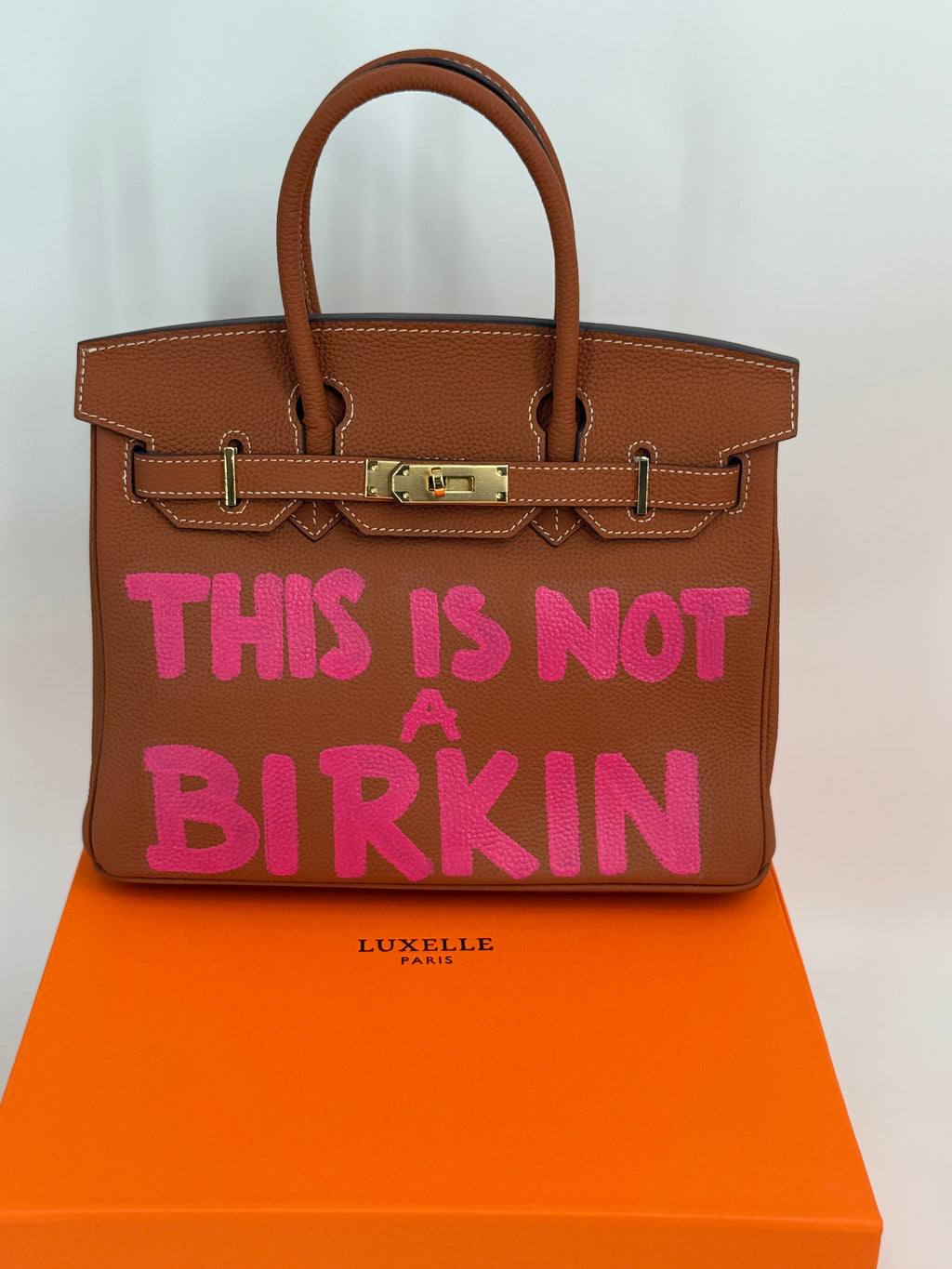 ICONA 35 – “This Is Not” Limited Edition | Caramel Brown
