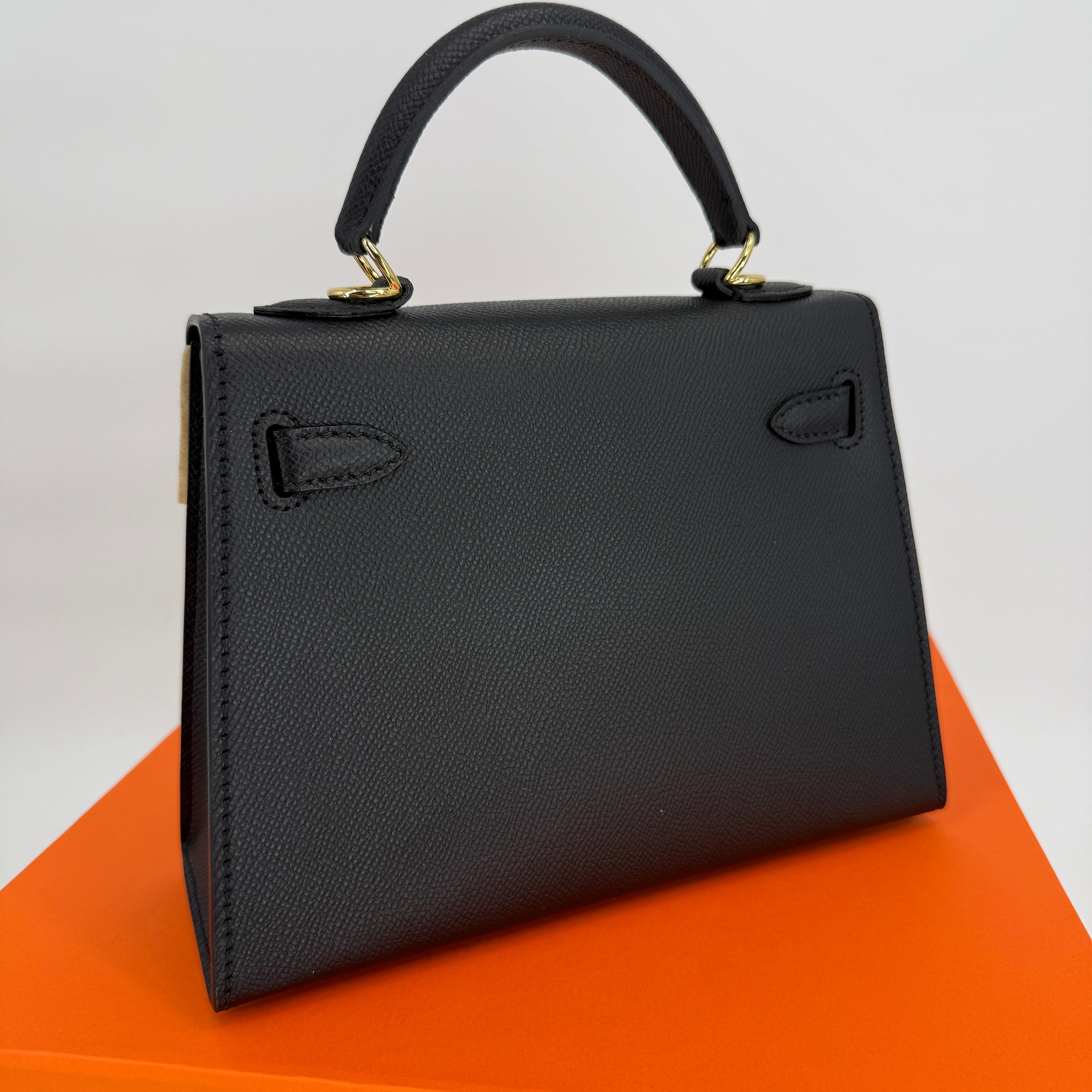 Belle 22 by Luxelle Paris