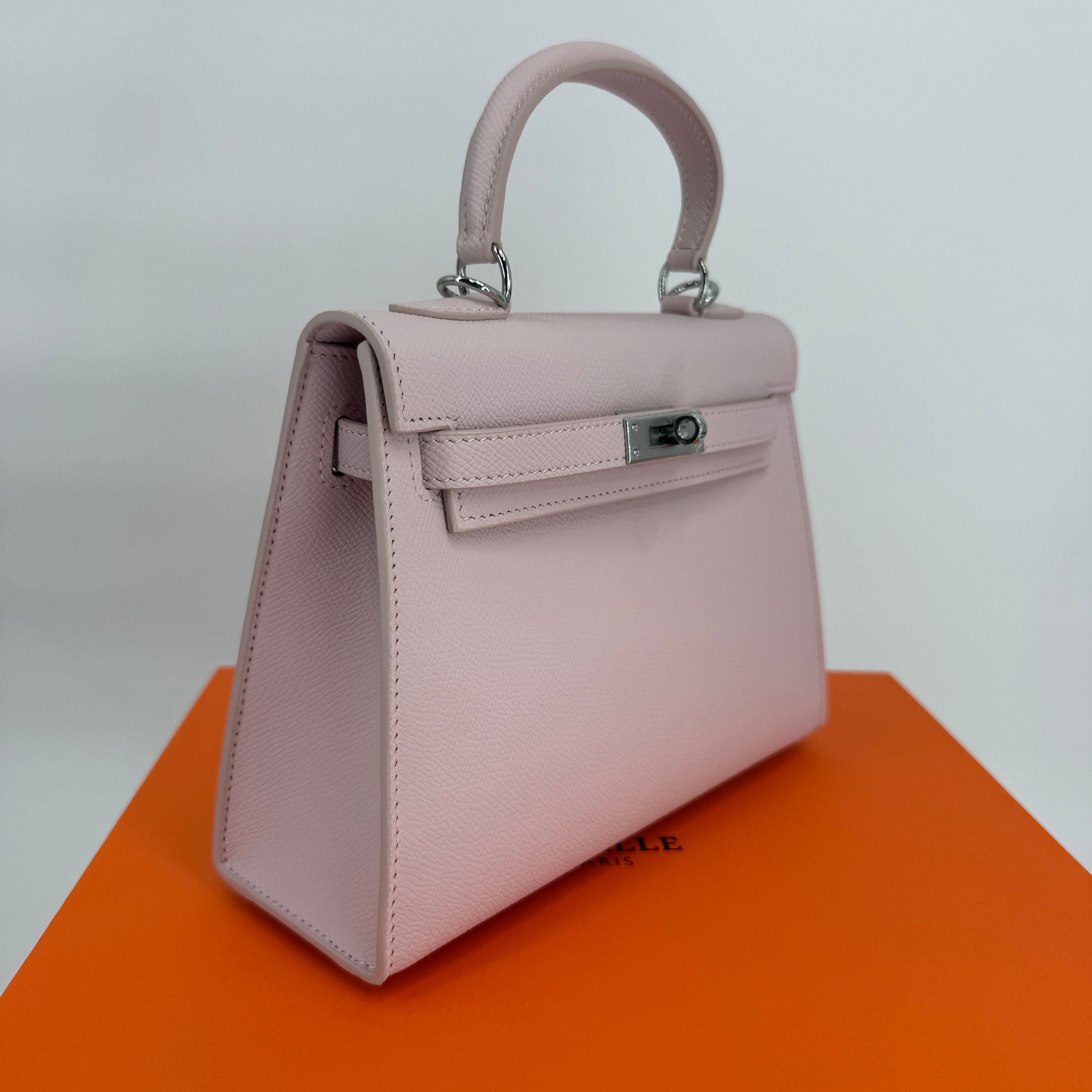 Belle 22 by Luxelle Paris