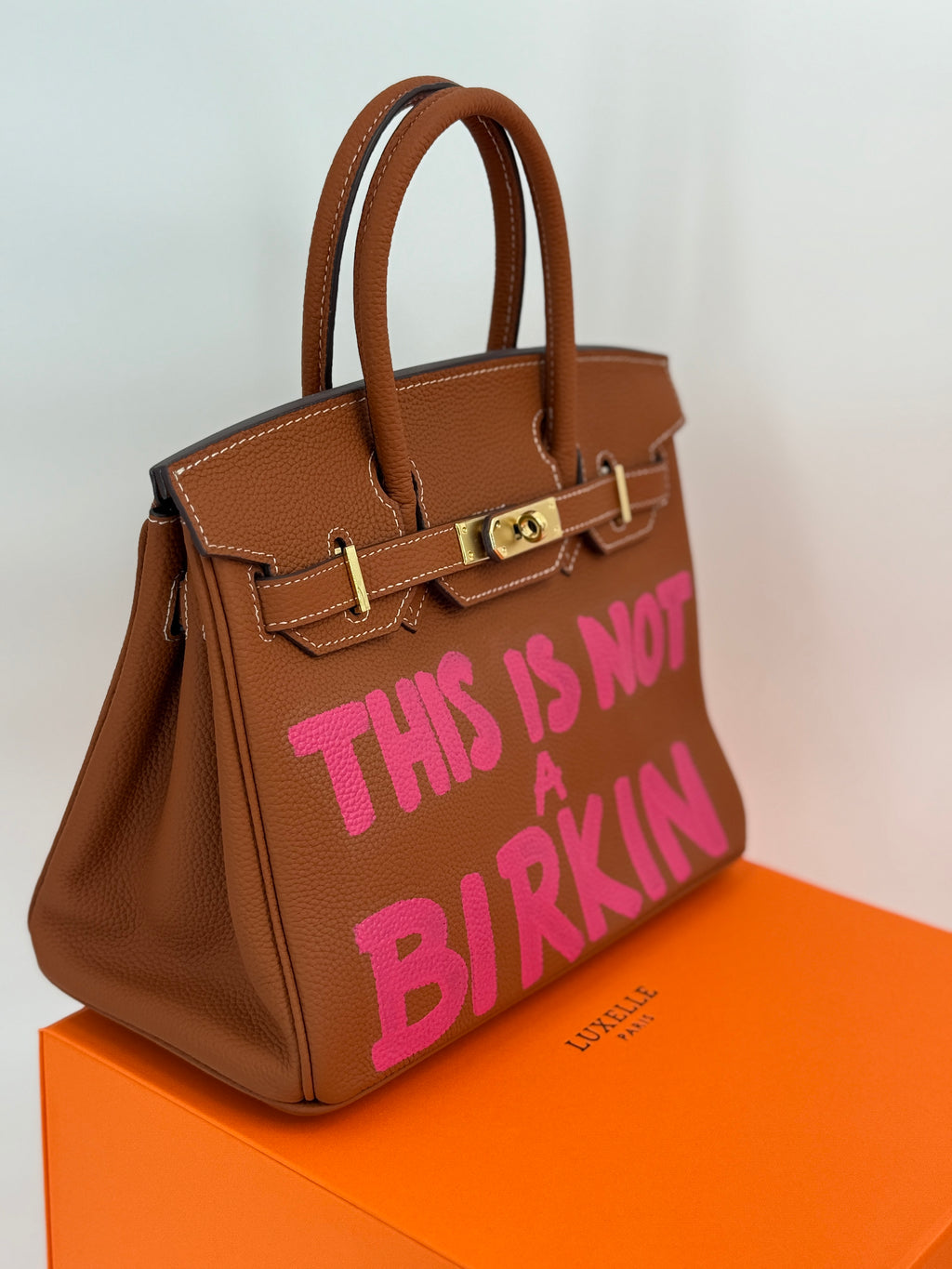 ICONA 35 – “This Is Not” Limited Edition | Caramel Brown