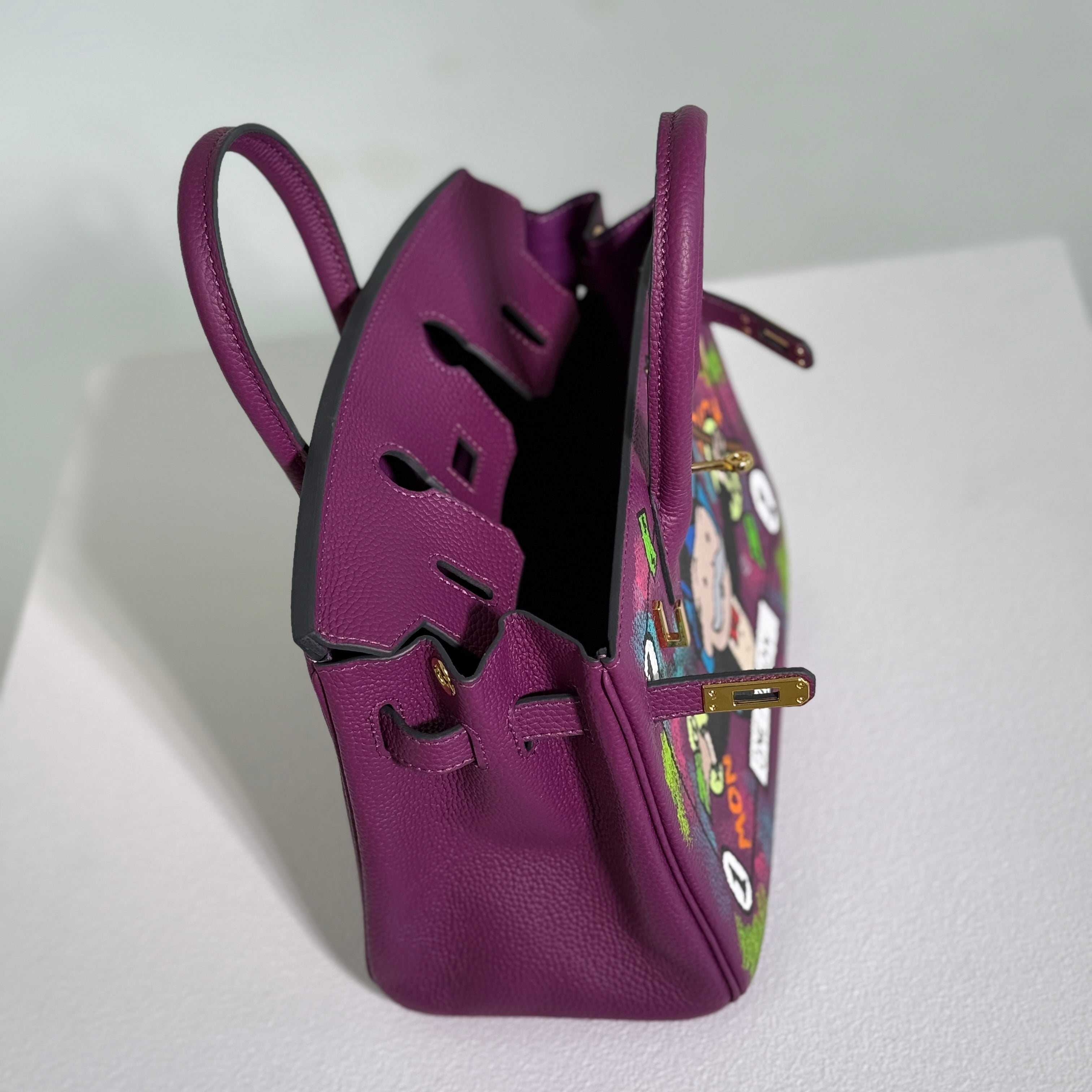 Icona 25 “ONE MILLION” – Hand-Painted Art Bag | Limited Edition 01/01