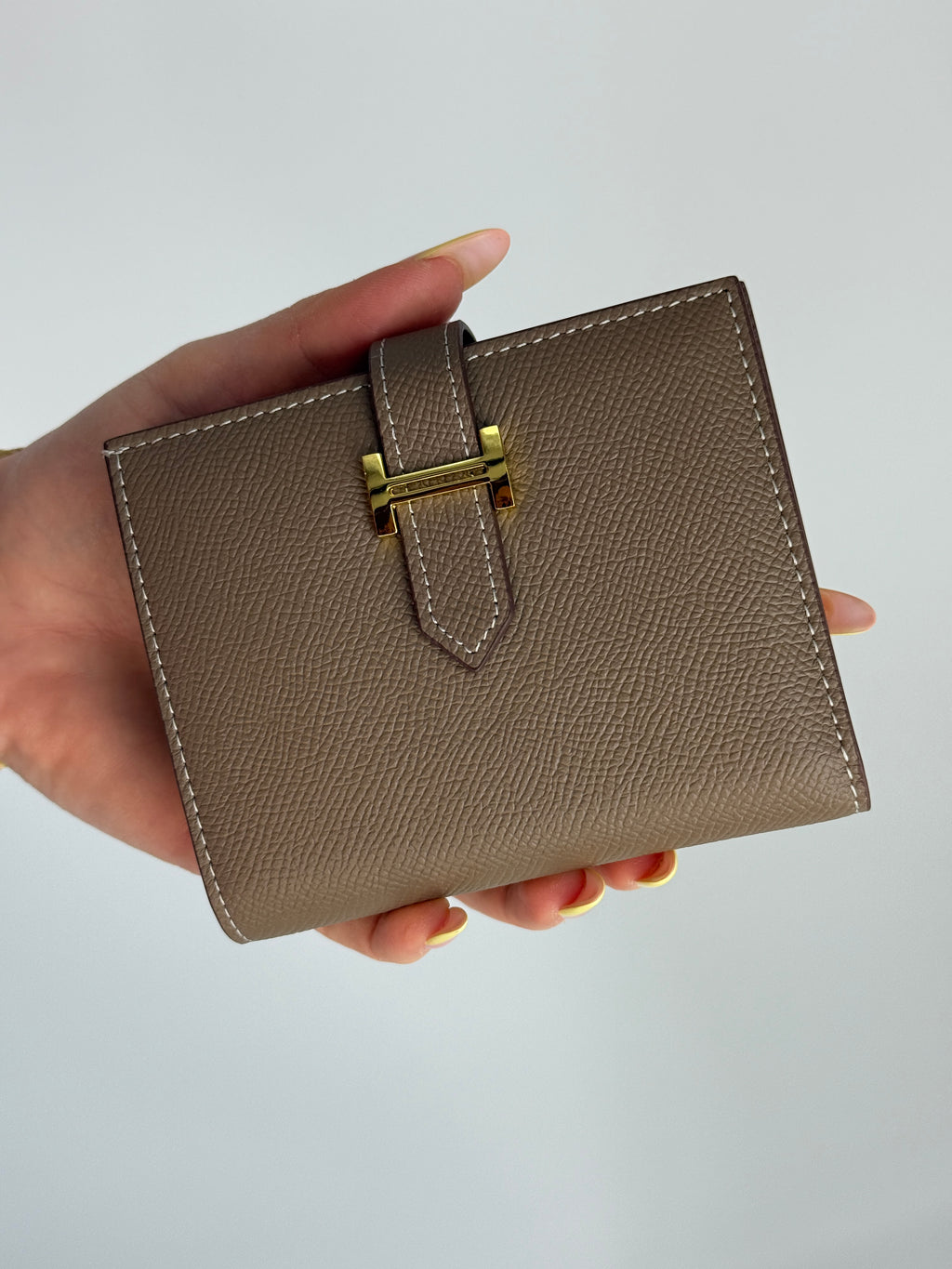 Wallet Élégance H-Clasp by Luxelle Paris