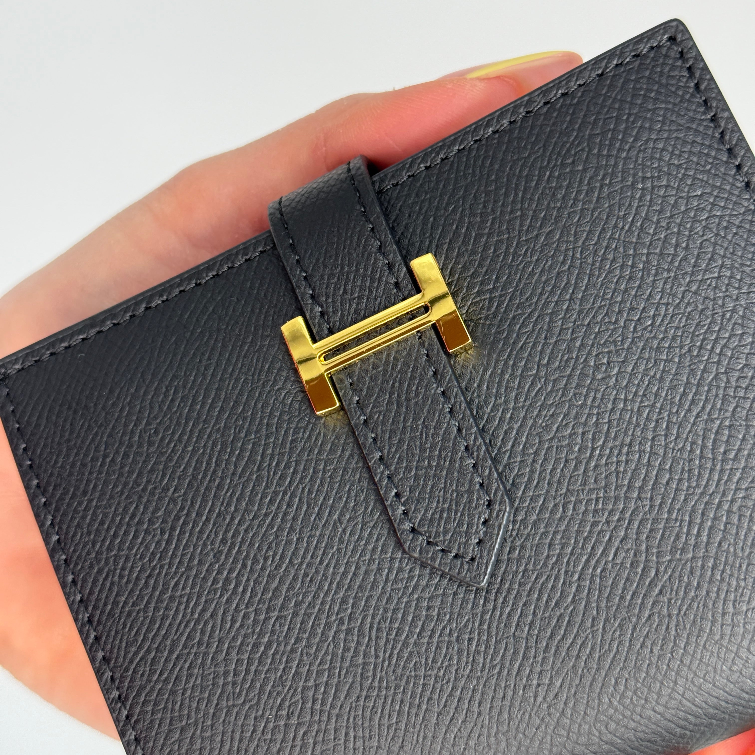 Wallet Élégance H-Clasp by Luxelle Paris