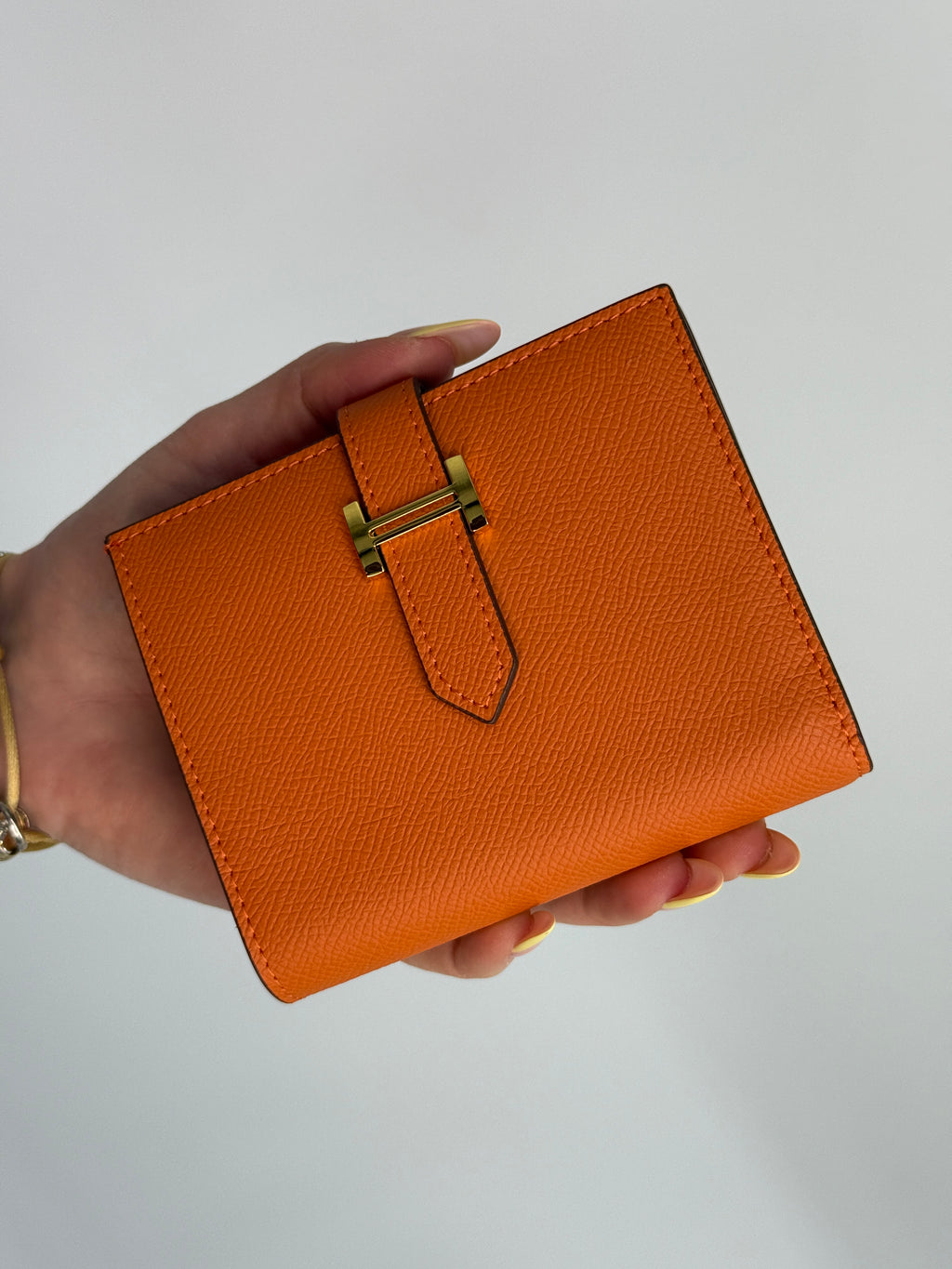 Wallet Élégance H-Clasp by Luxelle Paris